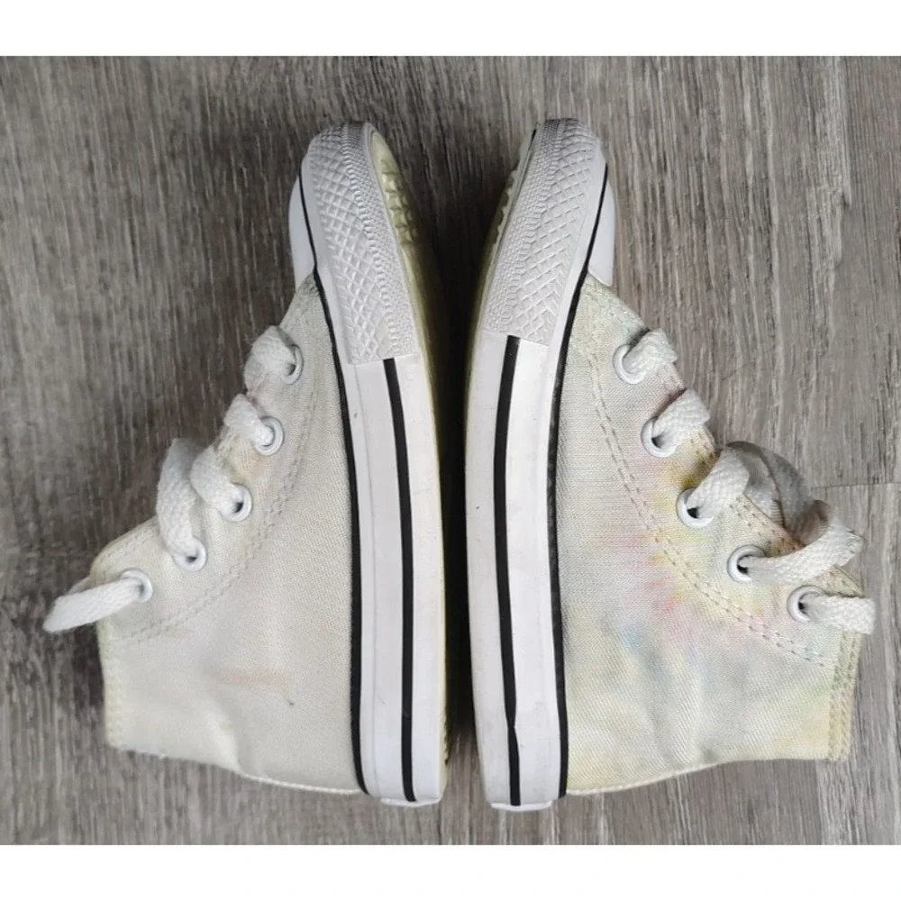 Baby Converse High Tops Multicolor Tiny‎ 7 PREOWNED Distressed Logo 761264C